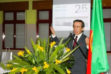 25 anos4
